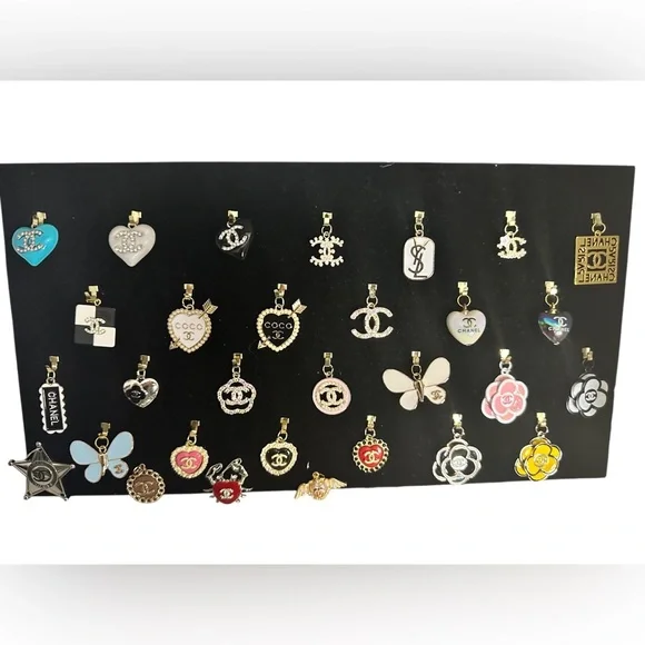 BUNDLE OF 3 PENDANTS